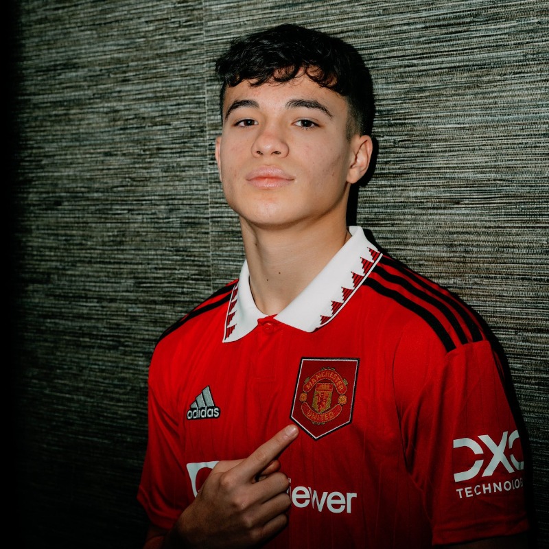 UtdDistrict's tweet photo. Everything you need to know about #mufc's new wonderkid 💫