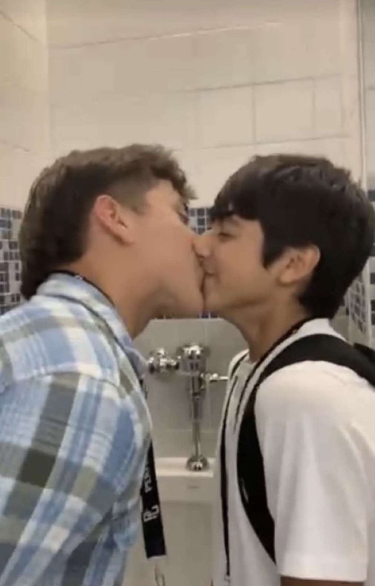 BARSTOOL MIDLO tweet media