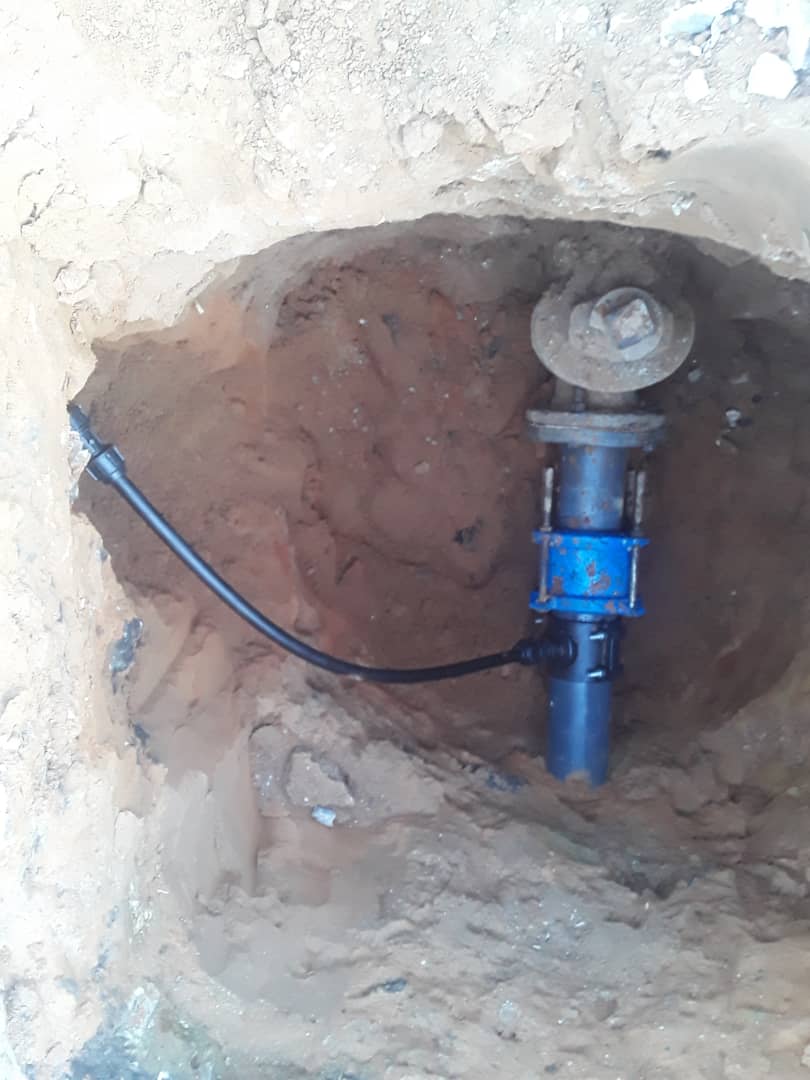 🔶#NuevaEsparta MinAguas e HidroCaribe, corrigieron fuga de agua potable en tubería de 4' del sector El Manzanillo de Antolín del Campo, sustituyendo un tramo de tubería, con el propósito de mejorar el servicio en la Zona.