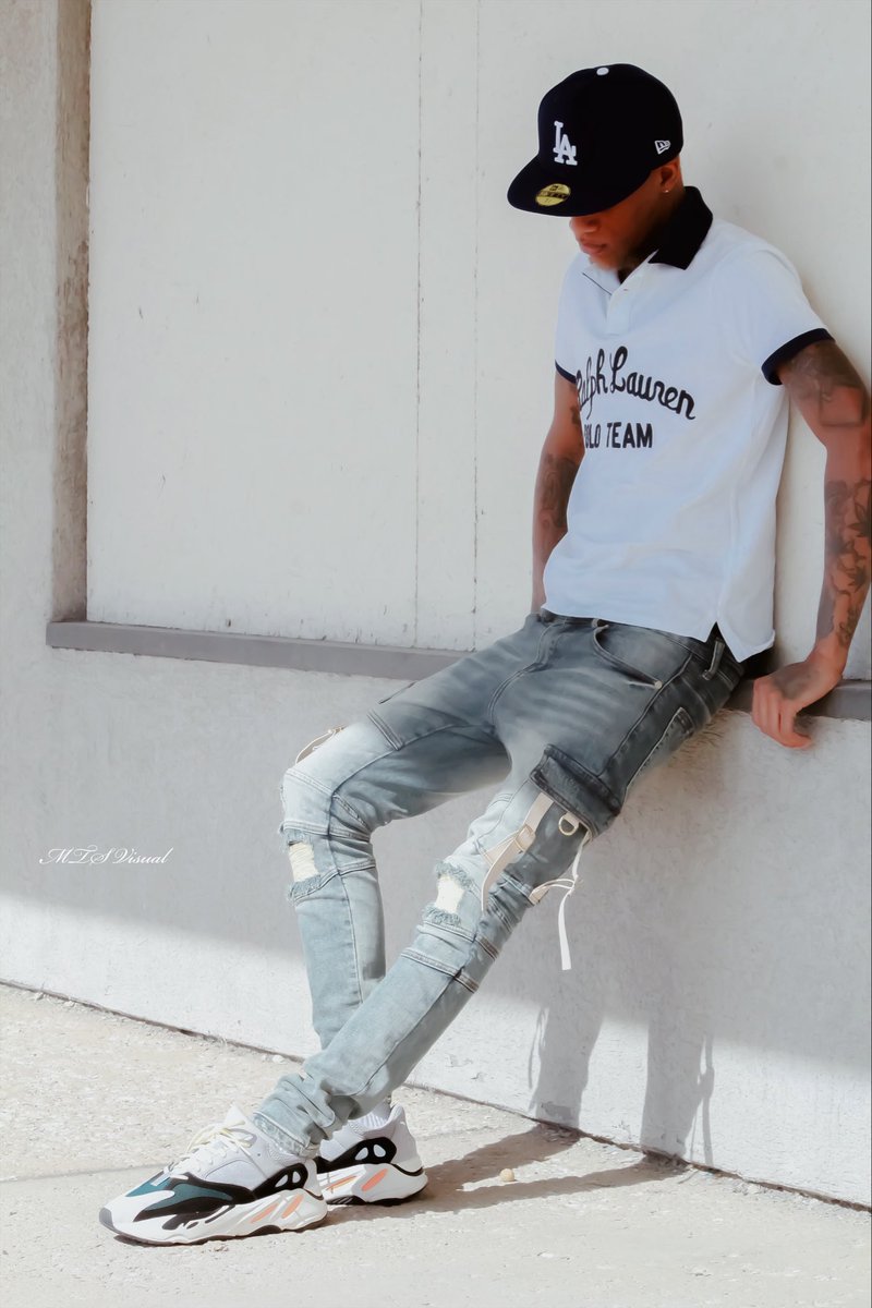 MTSVisual's tweet photo. Fashion is a language that creates itself in clothes to interpret reality.
.
.
Model: @oppass_reggie 
.
.
#photography #photooftheday #photographer #photoshoot #art #artist #visual #capture #captureoftheday #capturethemoment #chicagophotographer #chicagophotography #malemodel https://t.co/pwWCRAn9ZA
