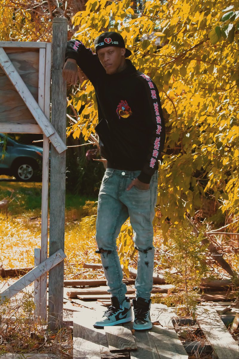 MTSVisual's tweet photo. Fashion is a language that creates itself in clothes to interpret reality.
.
.
Model: @oppass_reggie 
.
.
#photography #photooftheday #photographer #photoshoot #art #artist #visual #capture #captureoftheday #capturethemoment #chicagophotographer #chicagophotography #malemodel https://t.co/pwWCRAn9ZA