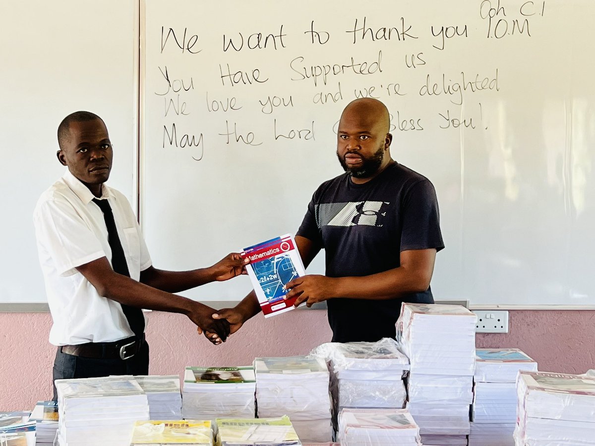 General Mahohoma <a href="/W_Mahohoma/">Wellington Mahohoma</a>  delivering 660 books. If the children fail this year then haaaa yavawo issue yemateacher😊🙈