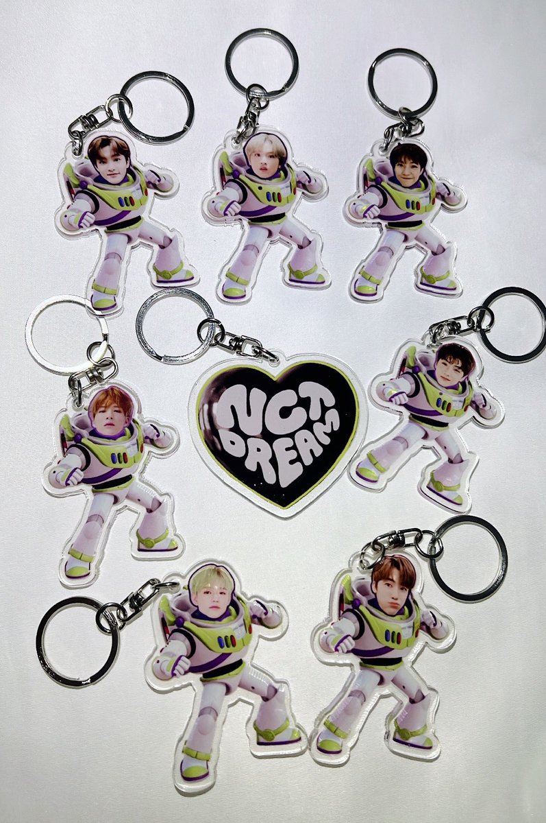 brianfinale's tweet photo. 💚FREEBIES THE DREAM SHOW 2 IN JAKARTA💚

you will get : acrylic keychain &amp; snack

for day 1 &amp; day 2 only

•Limited quantity
•First come first get
•RT&amp;Likes this tweet
•Don’t throw/sell pls

see you there sijeuni!💚

tag : freebies tds2 https://t.co/i7M9OvuBc1