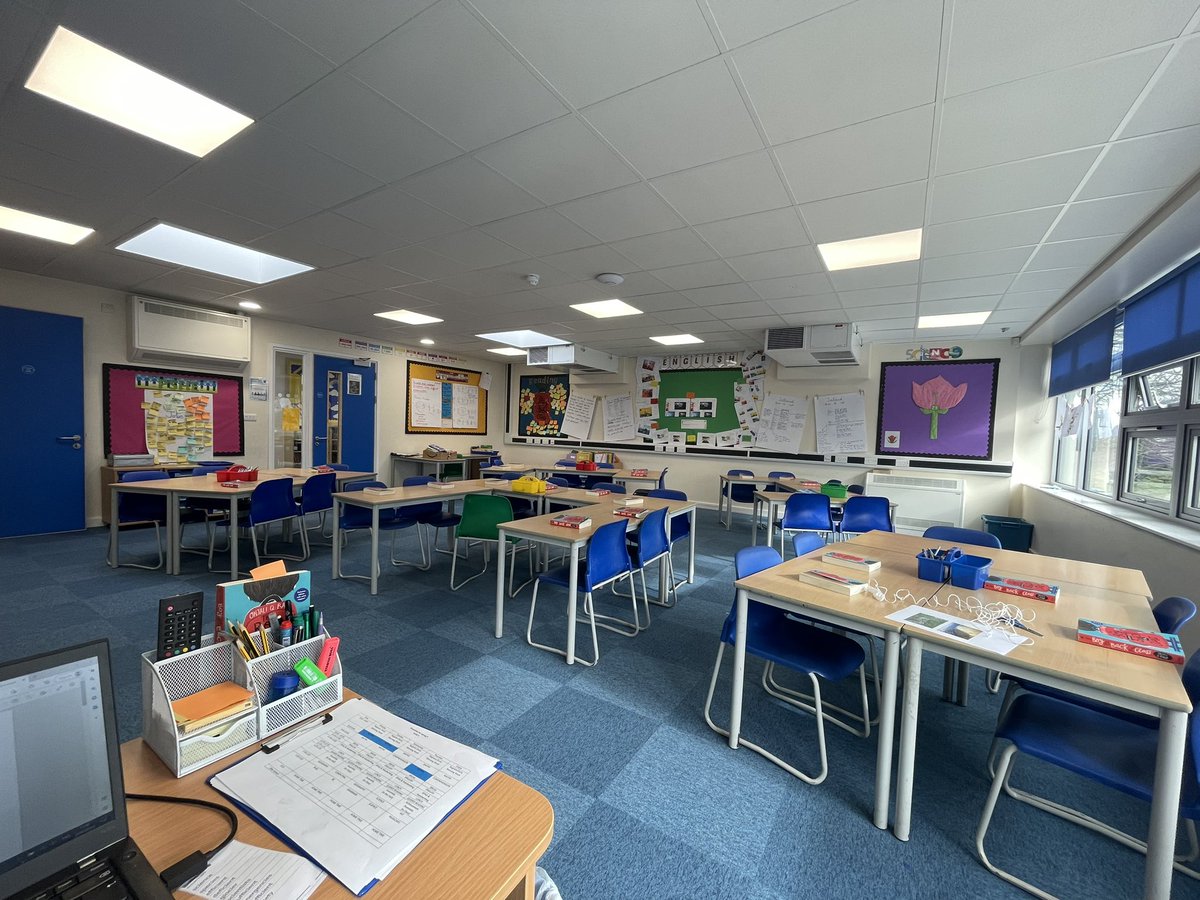 alexkais89's tweet photo. Displays all ready to go ! #teacherlife #classdisplays https://t.co/stulsFvOG4