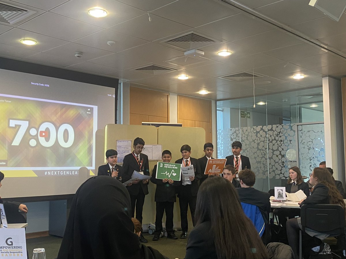 CarltonBolling's tweet photo. What an incredible community engagement session it has been today for our Next Gen Leaders at @arla! New slogans, new logos and new ideas. What a great way for our Leaders to learn about the importance of branding #CarltonEdge💎 https://t.co/Wp99H0QGJq