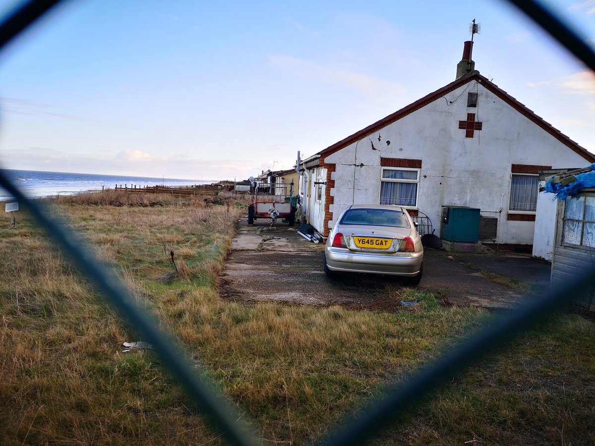 GeogWizard's tweet photo. The effect of coastal management on other areas of coast - geography case study heaven at Skipsea #alltheerosion @WalesGeography https://t.co/uestT9C8iI
