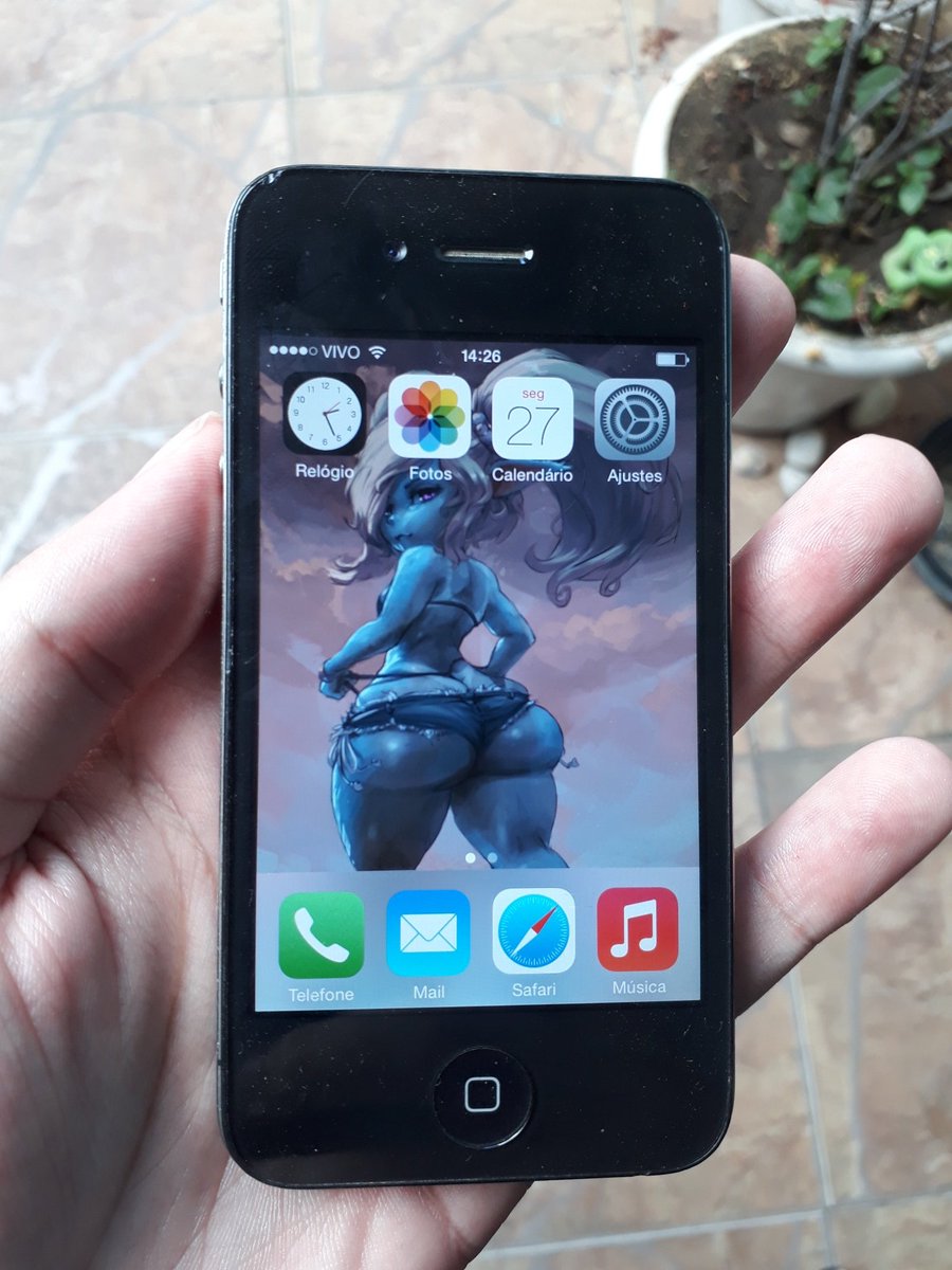 ga6er's tweet photo. estou muito feliz com minha nova conquista,graças  ao @oCaione  finalmente  obtive  meu primeiro iPhone,Caio é um dos poucos streamers  que realiza os sonhos das pessoas e  traz alegria para tantos,exemplo  de humildade

gratidão! 🙏 https://t.co/y3zOBUwf9g
