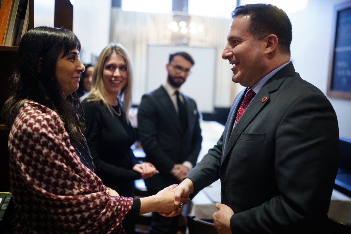 Chaire UNESCO-PREV (@unescoprev) on Twitter photo 📢 Meeting between the Honorable Marco E. L. Mendicino, Minister of Public Safety Canada, the co-holders and the members of the UNESCO-PREV Chair to discuss several issues of violent radicalization.
<a href="/CpnPrev/">CPN-PREV</a> <a href="/ProjectSomeone/">Project SOMEONE - Social Media Education Every Day</a> <a href="/Safety_Canada/">Public Safety Canada</a> 📢 Meeting between the Honorable Marco E. L. Mendicino, Minister of Public Safety Canada, the co-holders and the members of the UNESCO-PREV Chair to discuss several issues of violent radicalization.
<a href="/CpnPrev/">CPN-PREV</a> <a href="/ProjectSomeone/">Project SOMEONE - Social Media Education Every Day</a> <a href="/Safety_Canada/">Public Safety Canada</a>