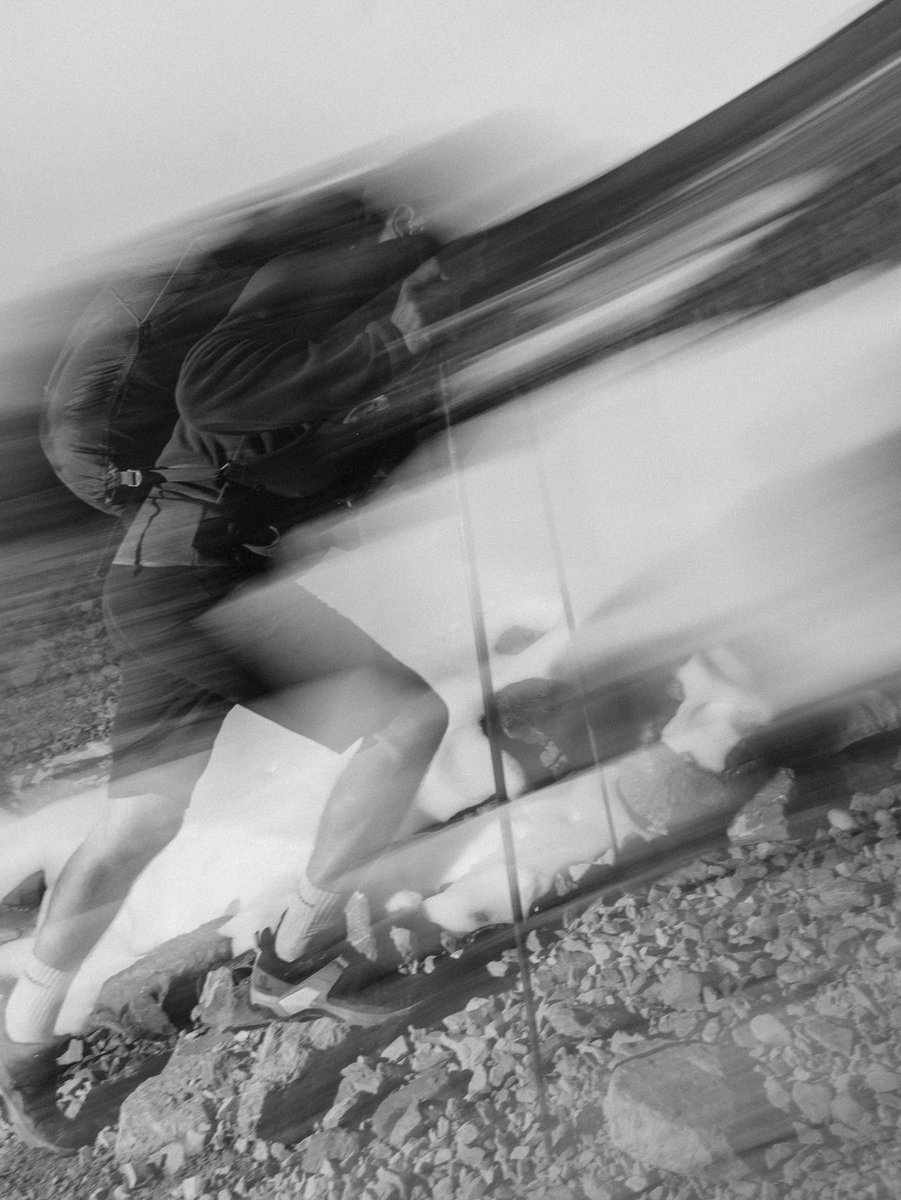 Les Others tweet media