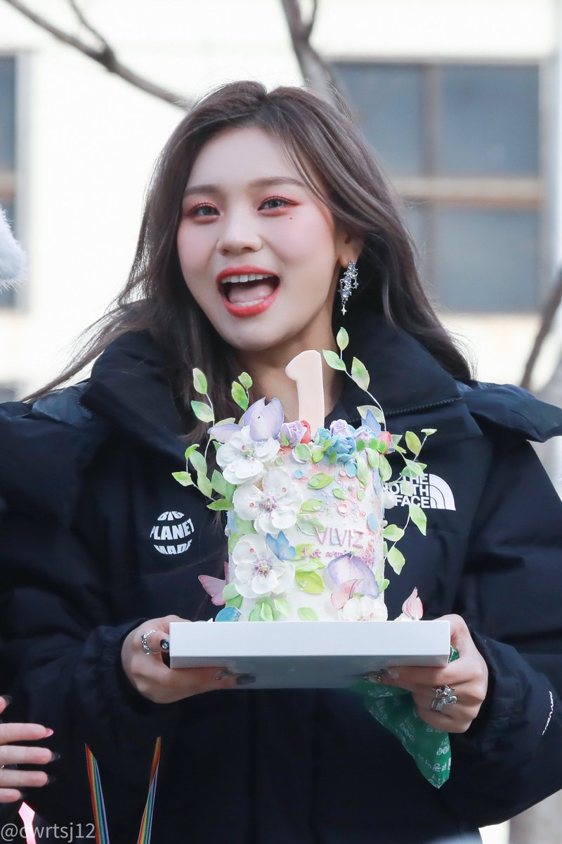 #비비지 ♡ #여자친구 
#엄지 ➪ 230209 | cwrtsj12