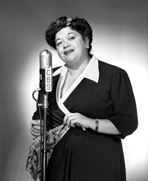 Jazz_Ioude's tweet photo. #LaFotoJazzDelDía 

(#MildredBailey, cantante de #jazz, nació un día como hoy pero de 1907) https://t.co/aCD2SYooMA