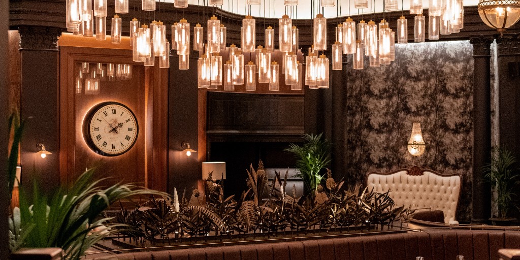 LeedsPacific's tweet photo. Spoil your mother this Mothering Sunday…

With a sumptuous Sunday lunch carved tableside in Leeds’ most iconic dining room. 

All enjoyed to the sounds of the Palm Court Strings, with a gift for mother from The Naked Candle Company. 

Book your spot: https://t.co/Ox3AdCzkFn https://t.co/HXwL0HF7Yr