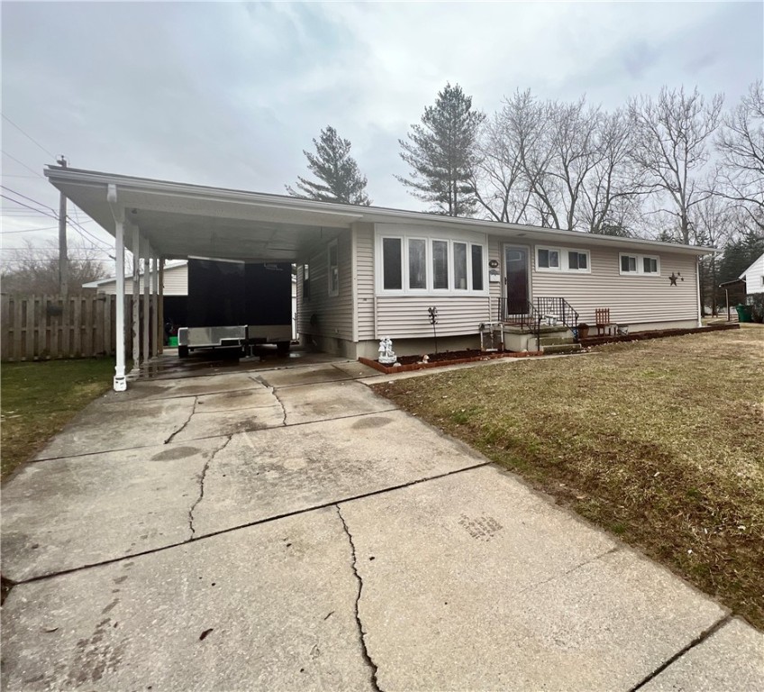 ClevelandREMAX's tweet photo. New Listing! $109,897.00, 4BR, 2BA, 27 Arizona Drive, Decatur, IL 62526, Full Details https://t.co/Yh7DIrRapF https://t.co/iI6pbSMX4b