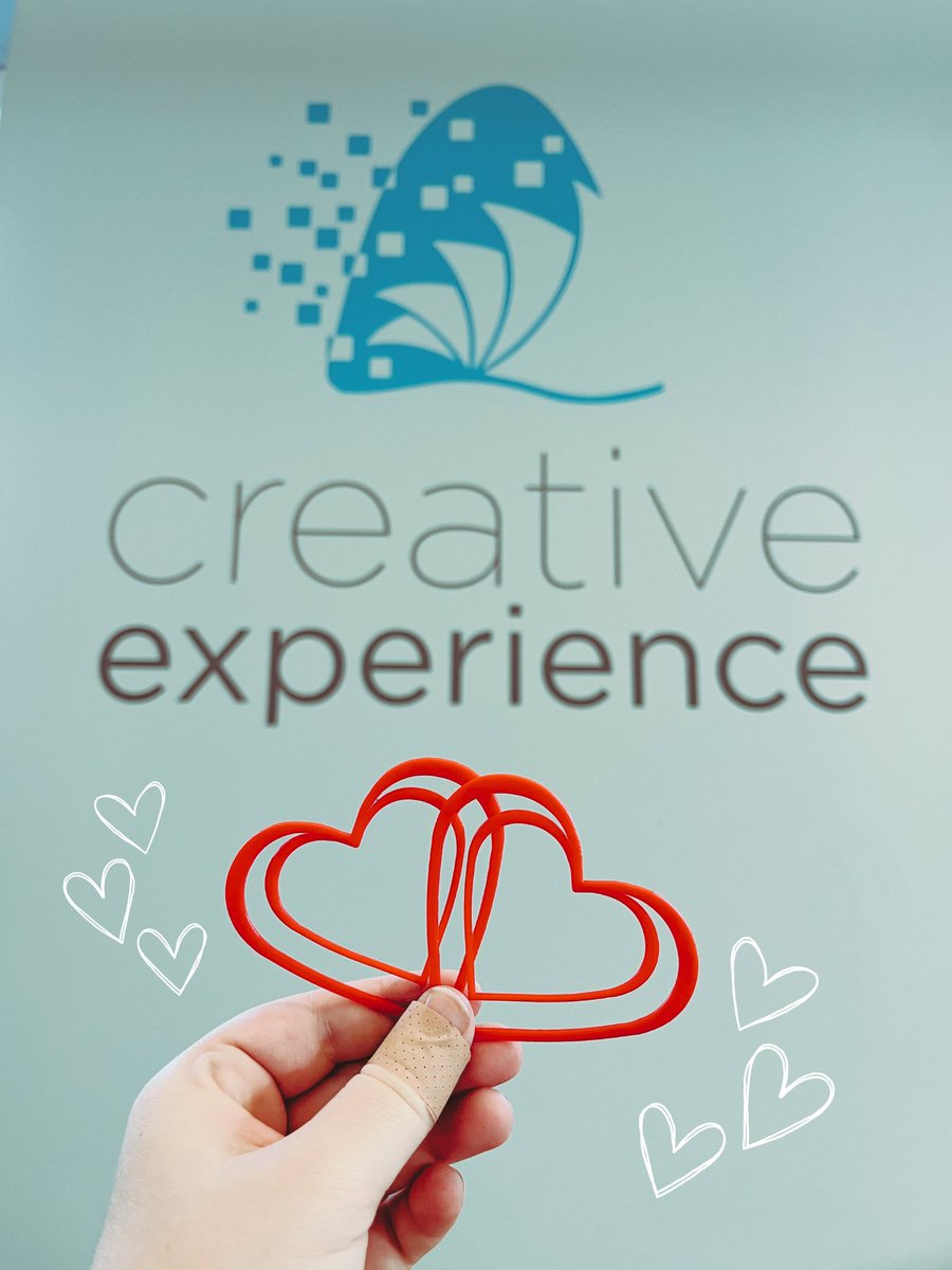 STLpubLibrary's tweet image. Valentine’s may be over, but not our love of books! Come stop by Creative Experience and print your own bookmark! These hearts only took 20 minutes so you can stay and watch the magic happen.   #slpl #free #creativeexperience #valentines #diybookmark