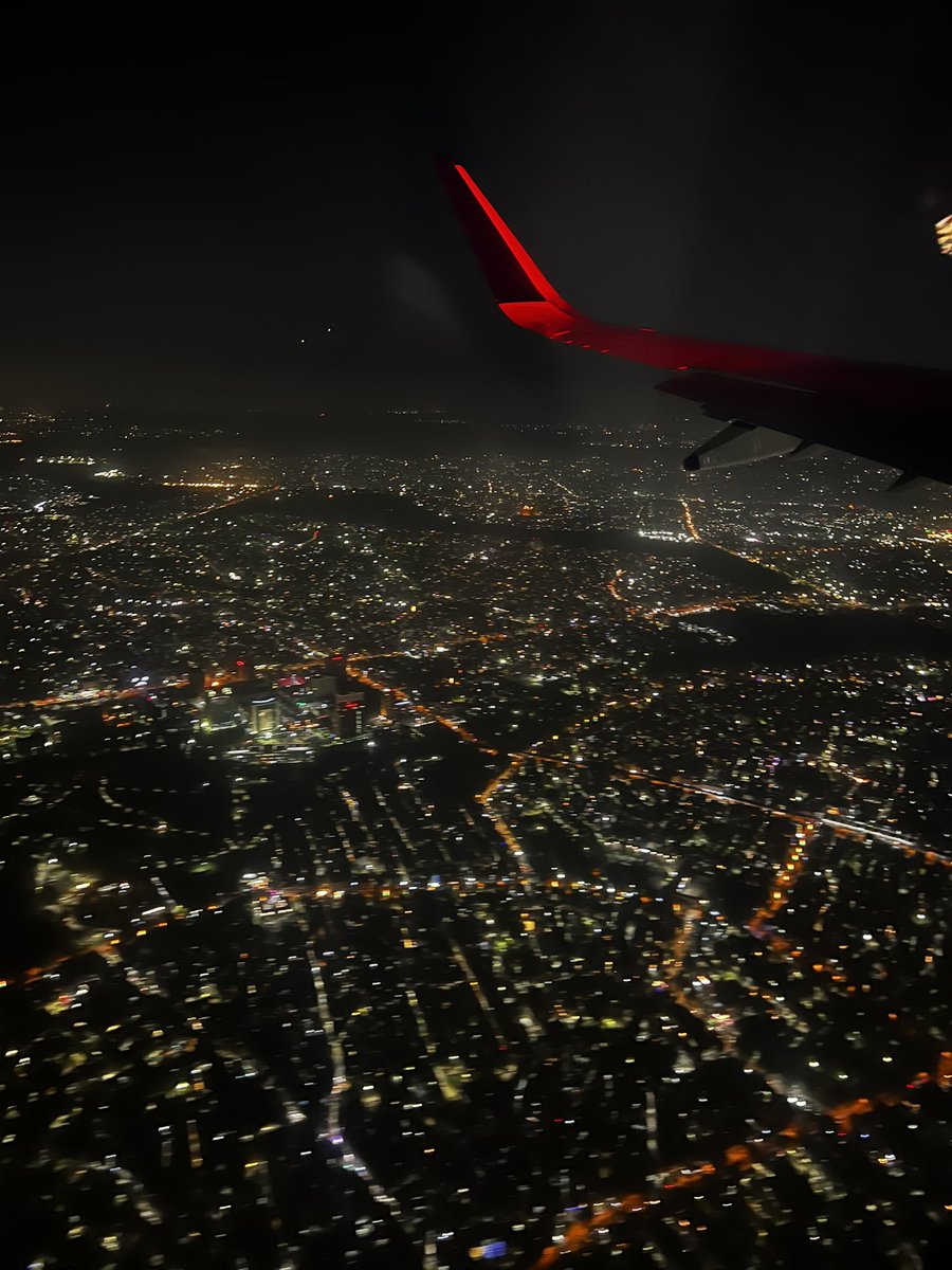 kanikakatiyarr's tweet photo. Raipur to delhi ✈️
#backtodelhi #Delhi #Trending #beautifulview https://t.co/26MN0U1Nuy