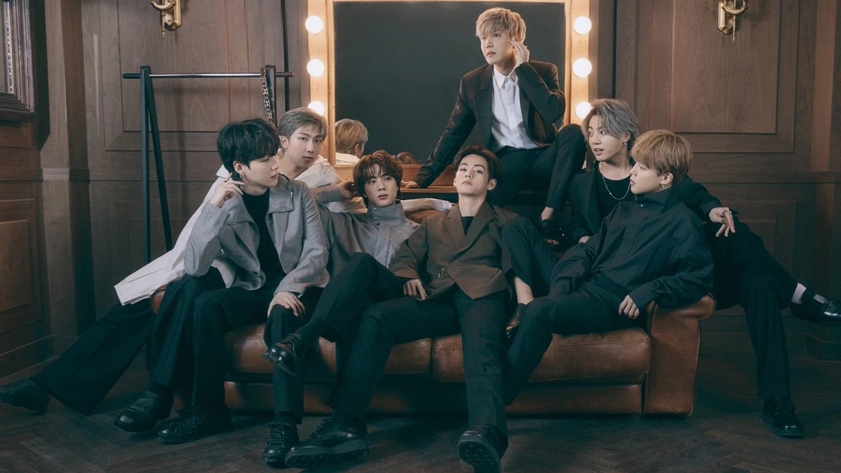 pannchoa's tweet photo. Knets discuss people's double standards when it comes to BTS' enlistment time
https://t.co/P9Pd7WV7wc https://t.co/TDrCo7aPAv