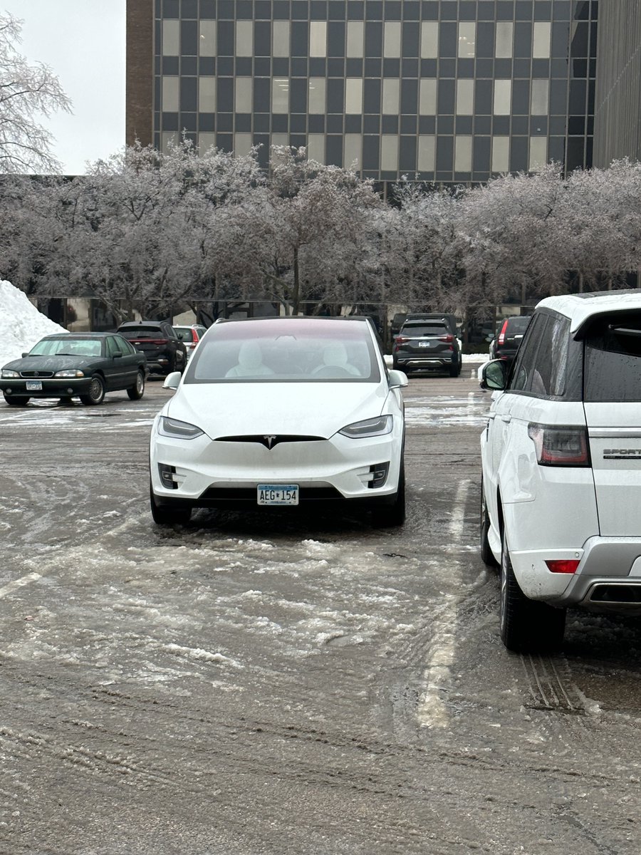 DBurkland's tweet image. #HellaTeslas at lunch today