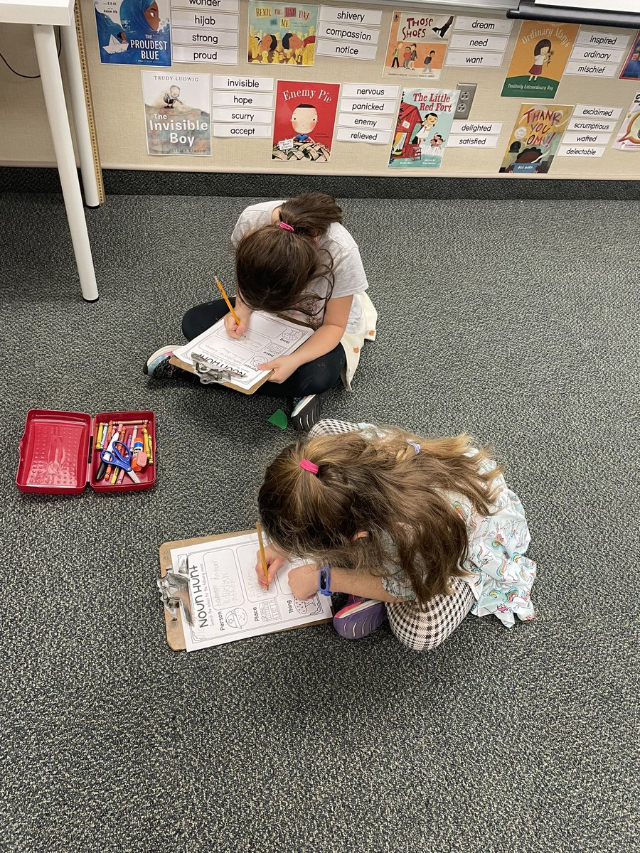 WolfgangClass's tweet photo. We're going on a noun hunt! https://t.co/OXapshXF7K