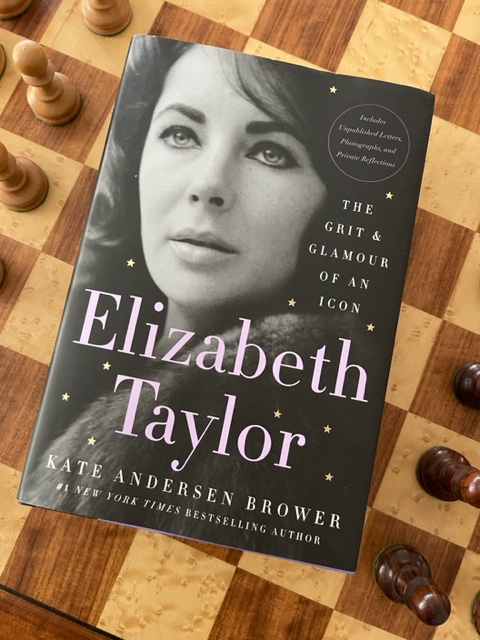 New 'Leaders and Legends' podcast (#203): Kate Andersen Brower on her magnificent book “Elizabeth Taylor: the Grit and Glamour of an Icon” art19.com/shows/leaders-… @katebrower