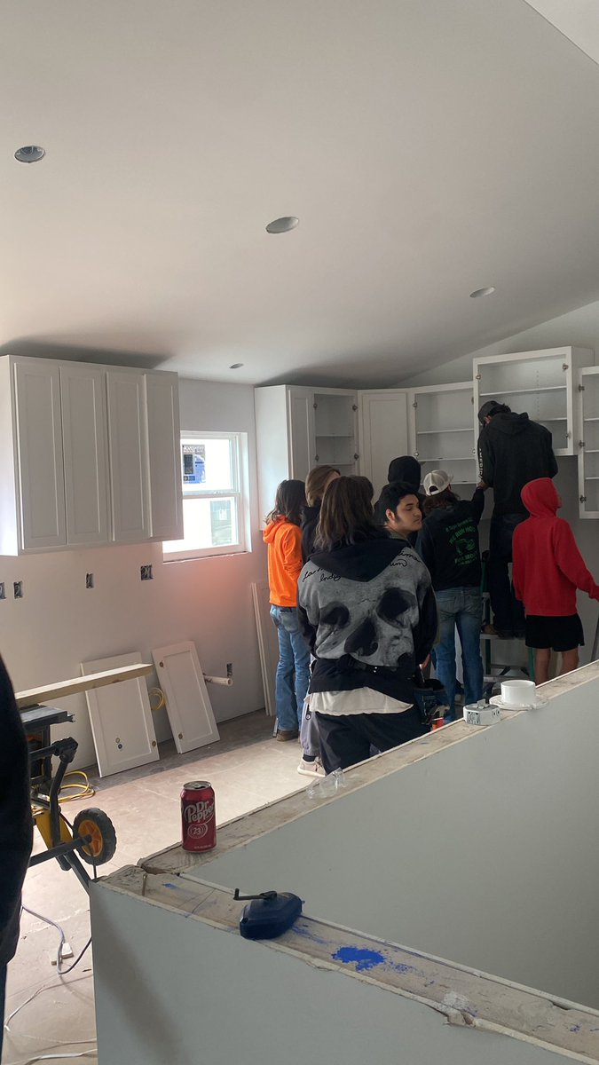 TbhsTech's tweet image. Cabinet day at the tech house.