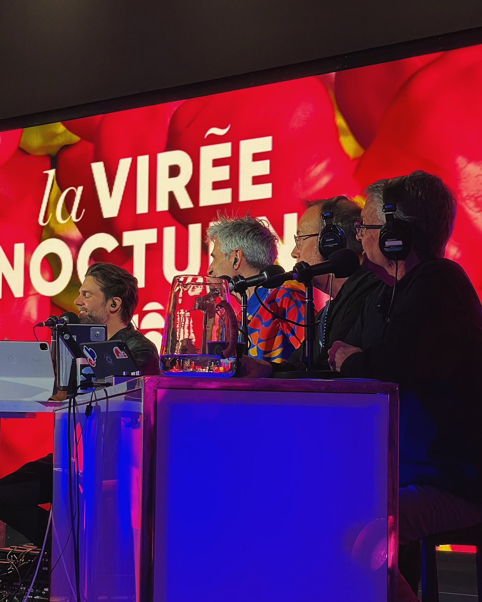 i0livier's tweet photo. Réécoutez @lajournee enregistrée samedi dernier lors la #ViréeNocturne de @radiocanada ce lundi/mardi 13h sur @icircpremiere ou dès maintenant sur @rc_ohdio 🎉🎙️ #NBMTL #lseej #lajournee #lanuitéeestencorejeune https://t.co/RxibjOLb3e