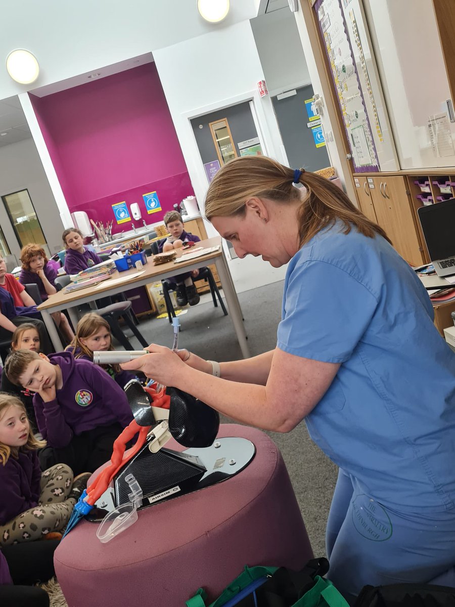 KinrossPrimaryS's tweet photo. Thanks to Mrs Adam who came in to speak to P5a and P5b this afternoon, about being an anaesthetist. #SLLW https://t.co/tv4VgtVg76