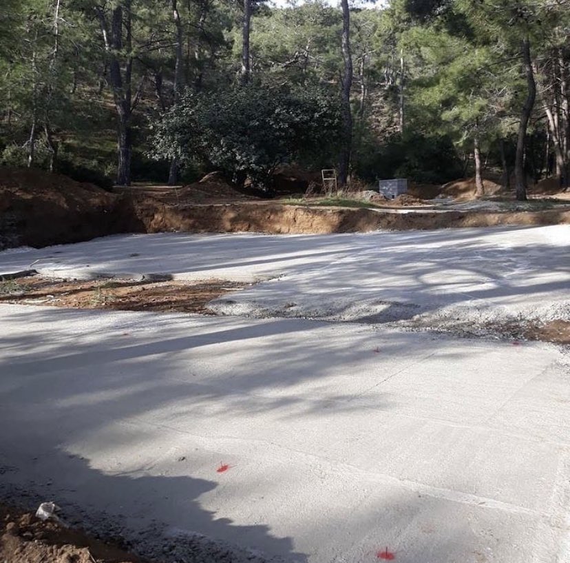 mstbyc's tweet photo. Çıldıracağım ya,bu talan-katliam-yağmacılık dursun.!!Biz millet olarak yas tutarken o arada ihale, hemen beton…Bu nasıl bir şeref yoksunluğu ya hu? Dünyanın hiç bir yerinde görülmemiştir böyle bir haysiyetsizlik. Acımıza bari saygı duysaydınız. #phaselisedokunma #phaselis https://t.co/rtPtWChSz9