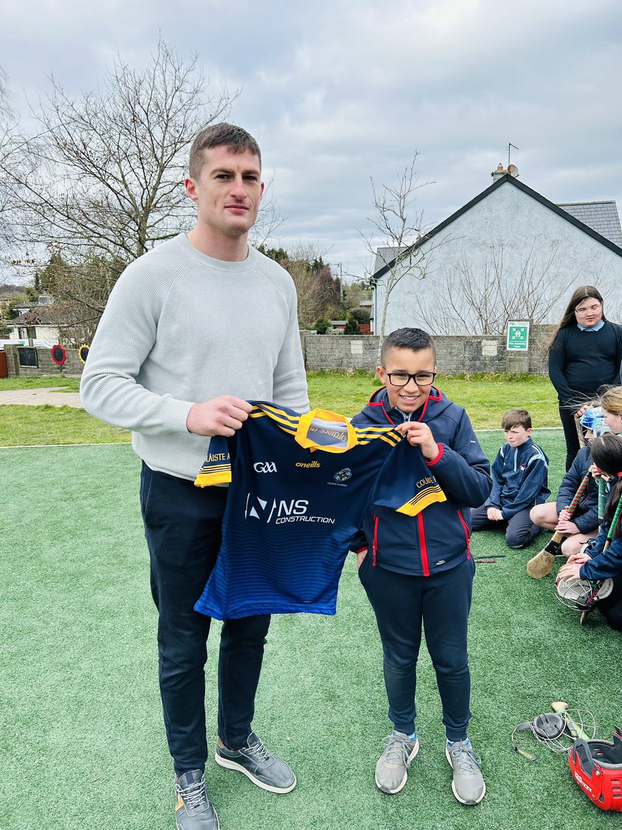 Miss_Howley's tweet photo. Thanks to staff and talented students from Rice College @RiceCollegeNews who came in to do a hurling skills challenge with our 5th class today. Brilliant skills from Rang 5 - well done, very difficult to pick the winners! @ns_quin https://t.co/wpNNQyySjt
