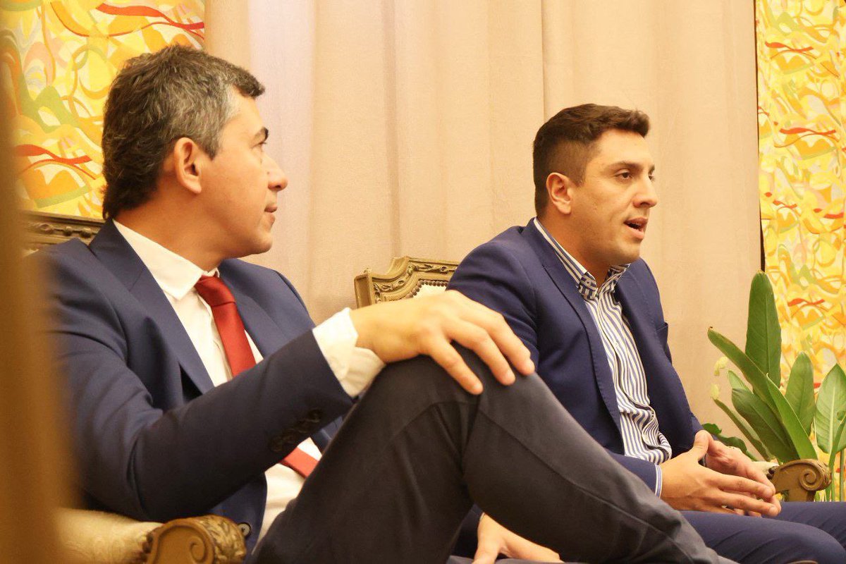 fabiansoriaok's tweet photo. Hoy nos reunimos con el Colegio de Procuradores para avanzar en la  firma de un convenio de cooperación que refuerce la ética y transparencia en nuestra gestión. También conversamos sobre iniciativas legislativas que beneficiarán a los procuradores de la provincia. 💪🏼 https://t.co/gOuicrWMHe