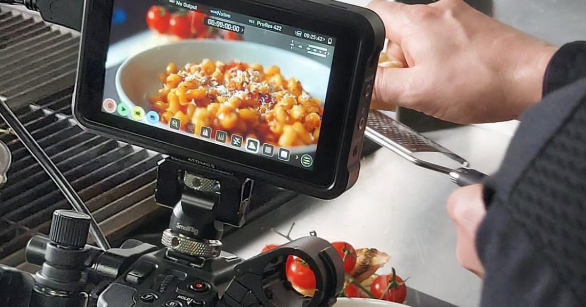 creativefoodsuk's tweet image. We are enjoying looking back at our video and photo shoot last week, which took place in our #innovationhub and #creativekitchen at our state-of-the-art manufacturing facility in Burton 🎥