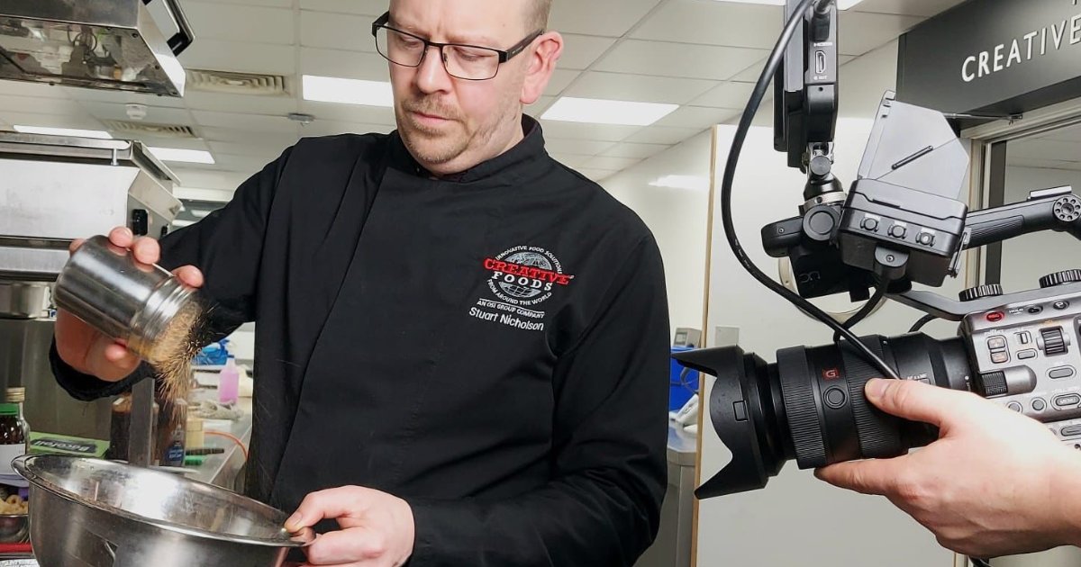 creativefoodsuk's tweet image. We are enjoying looking back at our video and photo shoot last week, which took place in our #innovationhub and #creativekitchen at our state-of-the-art manufacturing facility in Burton 🎥