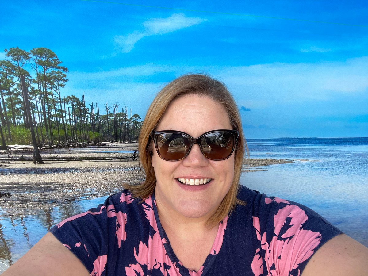flcounties's tweet photo. In town for a session? Stop by the FAC office and snap a picture in front of your favorite #FLCounties view! We can't pick a favorite, so tag us to show us yours. #FACinAction https://t.co/30Cor0KQF1