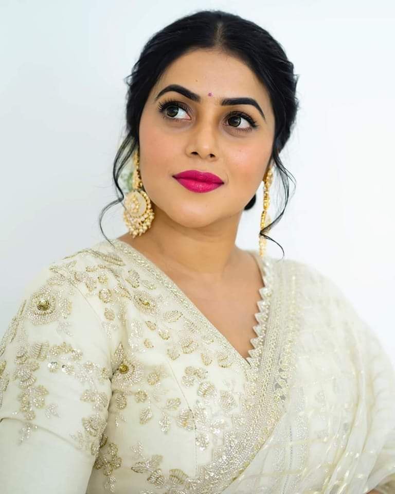 Actress Poorna Shamna Kasim Malayam Actor Mallu Aunty