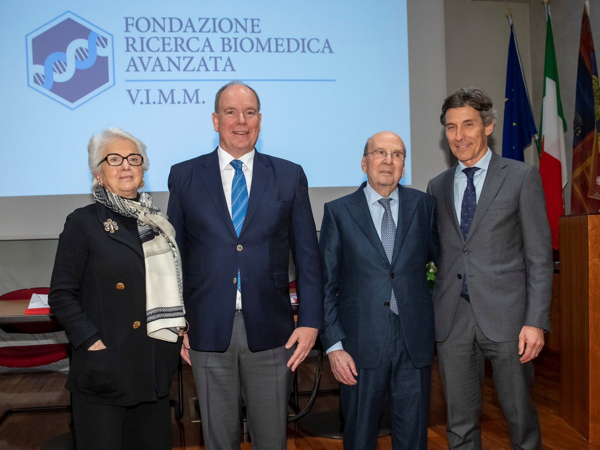 AdHocCom's tweet image. Visita di eccezione per il #VIMM. Oggi il Principe Alberto di Monaco nei laboratori dell’Istituto Veneto di Medicina Molecolare, eccellenza che riunisce oltre 230 ricercatori da tutto il mondo. 
Il Presidente Pagano➡La #scienza ha bisogno di essere fatta conoscere sempre di più.