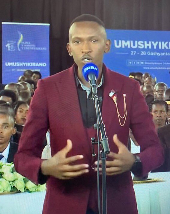 Niwe wishyuriye ababyeyi be ay’ibitaro bakimara kumubyara😭
