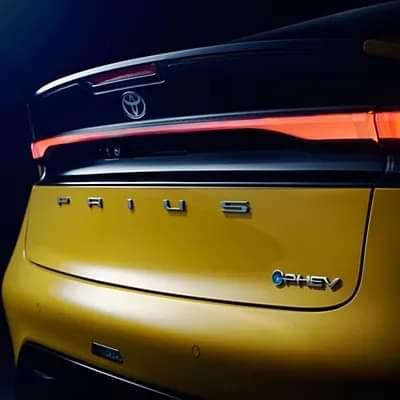 ToyotaSefCarMil's tweet photo. Rimanete sintonizzati per la Nuova Toyota Prius Full Hybrid Plug in da Toyota Sef Car Milano... Al servizio di Milano per la mobilità sostenibile. #prius23 https://t.co/X1JbQaTrTZ
