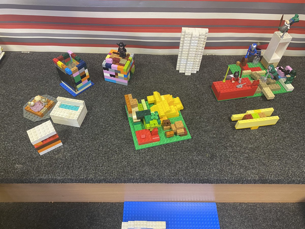 cutthorpe's tweet photo. Cutthorpe’s first Lego Club in action… the children loved creating their favourite food items. We had a burger, a pizza slice, French fries and lots more. Well done builders👏 🍕 🍔 🥤 
.
#LEGO #stemclub #legorocks #imagination #schoolrocks #learningisfun #teamcutthorpe https://t.co/sqxUuWtH47