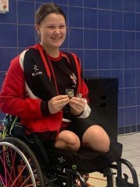 Maisie Catt tweet media