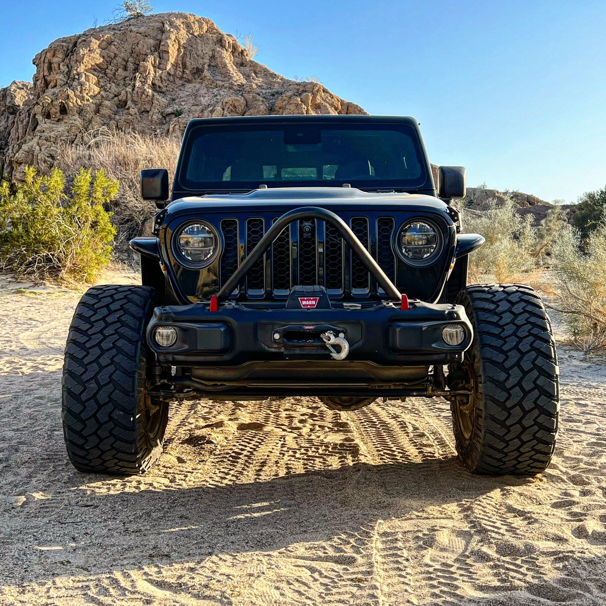 Mugshot Monday show me your grill @THEJeepMafia @7SlotSociety @Thejeepboss @ReturnCheck @JohnsJeepGarage @NutsJeep @Jeep_Jeep_Gang @Jeep @FourLowFun @4x4OffRoadAcc @Rebel4x4Offroad @addictedtojeeps @2fingeredsocie1