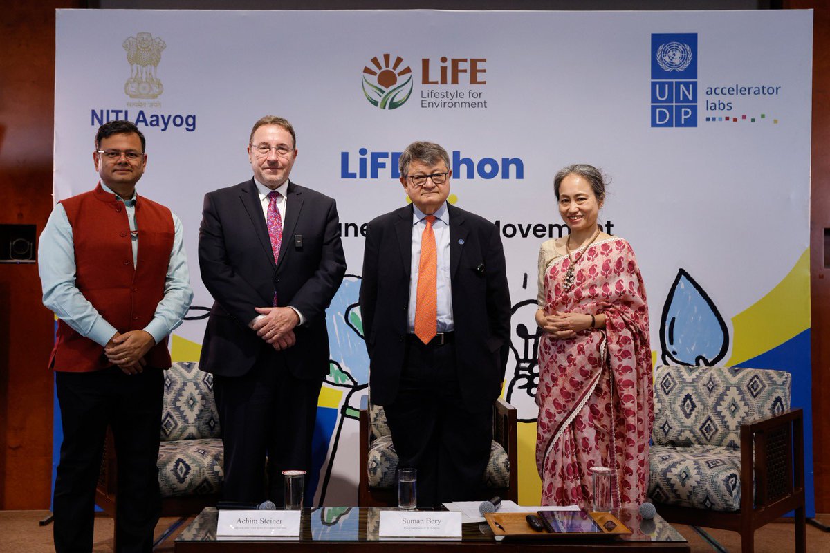 shokonoda's tweet photo. Packed day 1⃣ of @UNDP Head @ASteiner's Delhi🇮🇳 visit!
Visit to see workings of #UWin, #CoWIN & #eVIN 💉, meet up w/ @undp_india & engaging convos w/ dev partners & @NITIAayog VC @suman_bery.
Launched #LiFEathon💡on Mission #LiFE, followed by a #MoU w/ @isolaralliance. https://t.co/CIcmgChSST