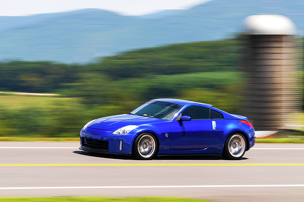 nicksglasseye's tweet photo. New artwork for sale! - "350Z in the Country" - https://t.co/H0Yq1fCtFy @fineartamerica https://t.co/MdteRavmW1