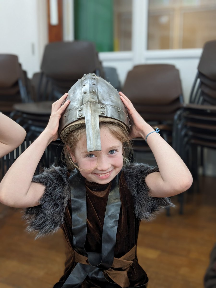 SpringCottagePS's tweet image. Our Year 4 children had a fantastic day learning more about our history topic: 'Anglo-Saxon Viking Struggle' with @vikingsinschool #SpringCottageHistory