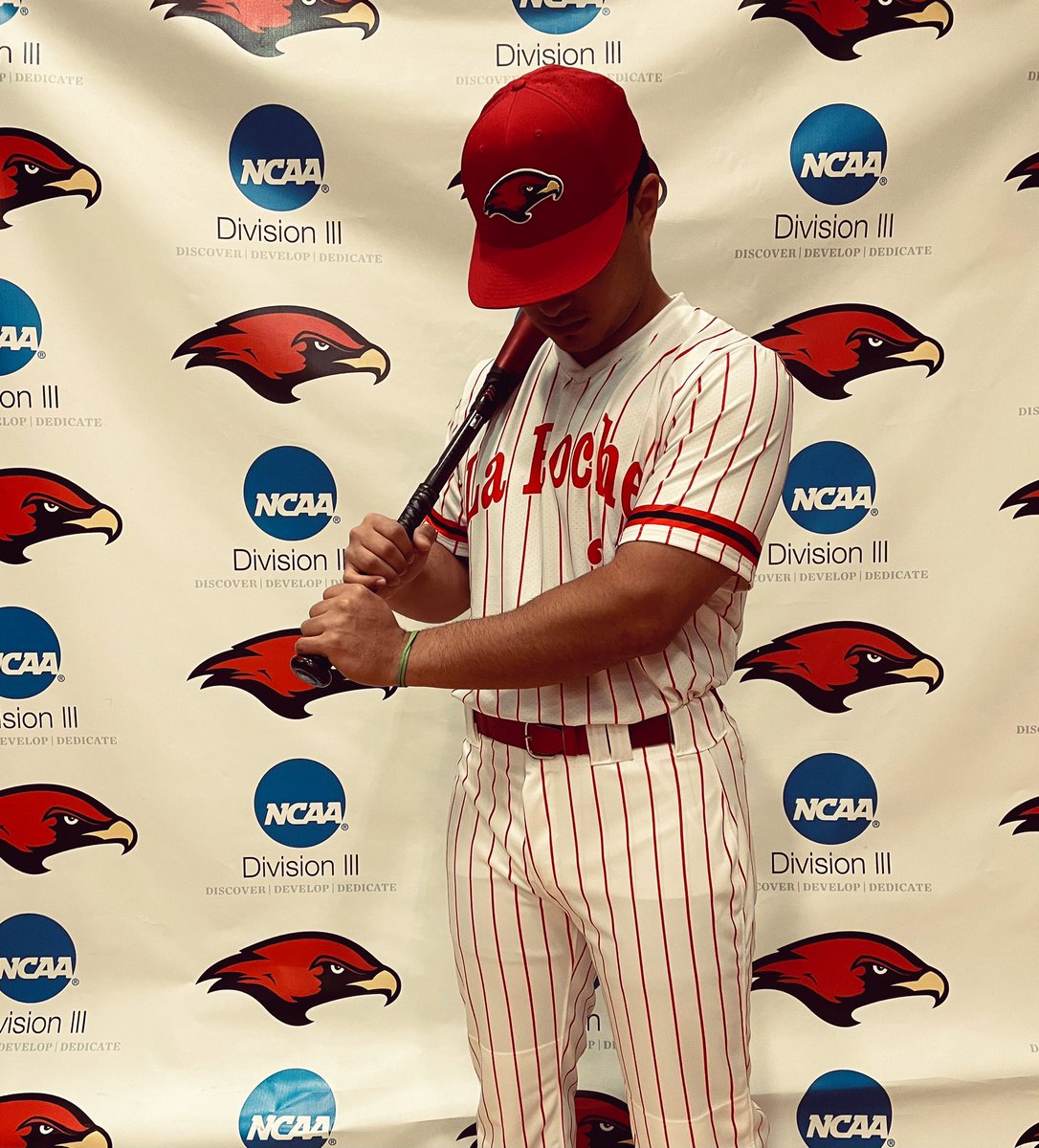 La Roche Baseball tweet media