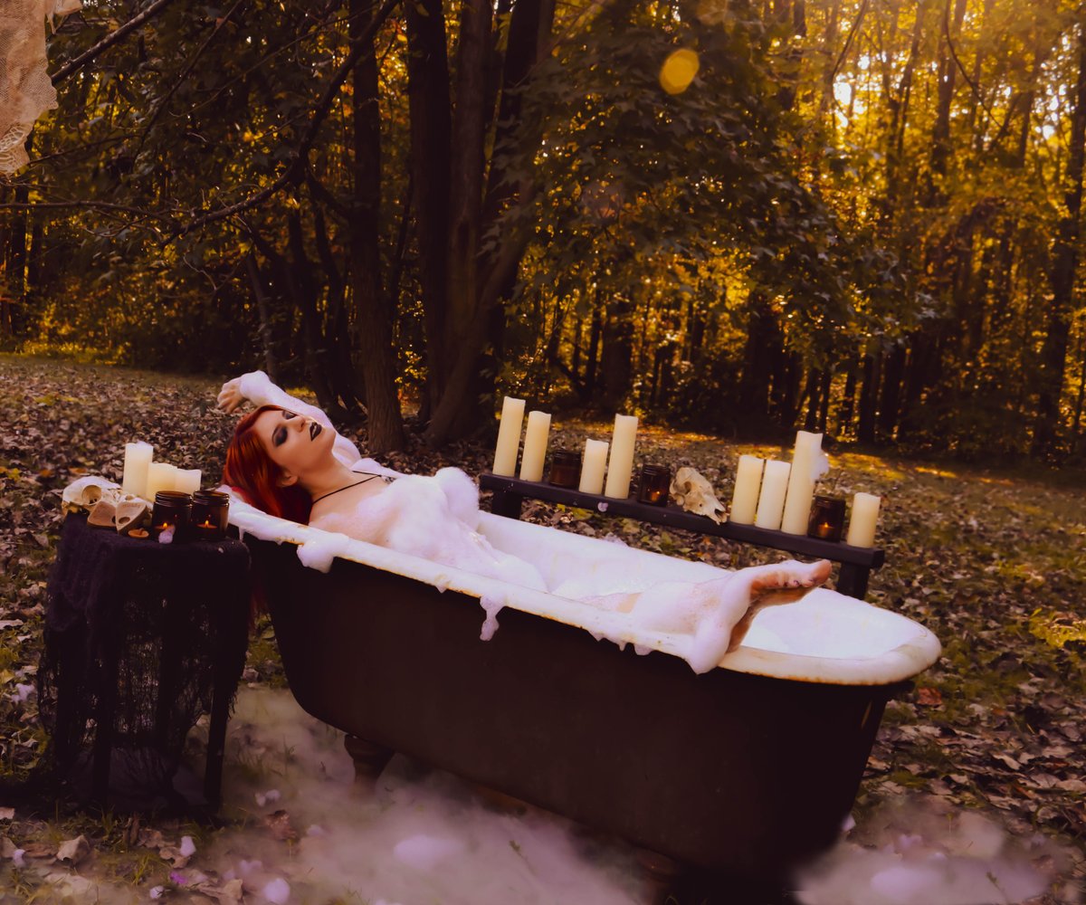 HellKittenRVA's tweet photo. Happy Monday! Take a chill pill, Drink some water, Take a coffee break and treat yourself! @cattoomachine is working hard in the studio to restock your fav apothecary items and spooky art! Check out are available online inventory. Have a GREAT MONDAY BABES! https://t.co/L78N3mirKP
