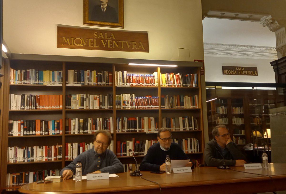 Quan no ho esperàveu... tornem a l'<a href="/AnyFerrater/">AnyFerrater</a>.
Amb <a href="/eblanes/">Enric Blanes</a> <a href="/mallauger/">Miquel Àngel Llauger</a> <a href="/davfigueres/">David Figueres</a> al <a href="/centredelectura/">Centre de Lectura</a> <a href="/GabrielFerrater/">Associació Gosar Poder</a>