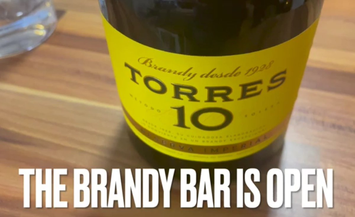 Whiskyfreak's tweet photo. How easy is it to open a bottle of Torres 10 bottle of Brandy? Not very apparently. See what happens on our YouTube channel. Link in bio. Please subscribe.
#youtube #youtuber #brandy #timetoopen #please #open

https://t.co/xS0JKRfXT6 https://t.co/4GIxrmO4me