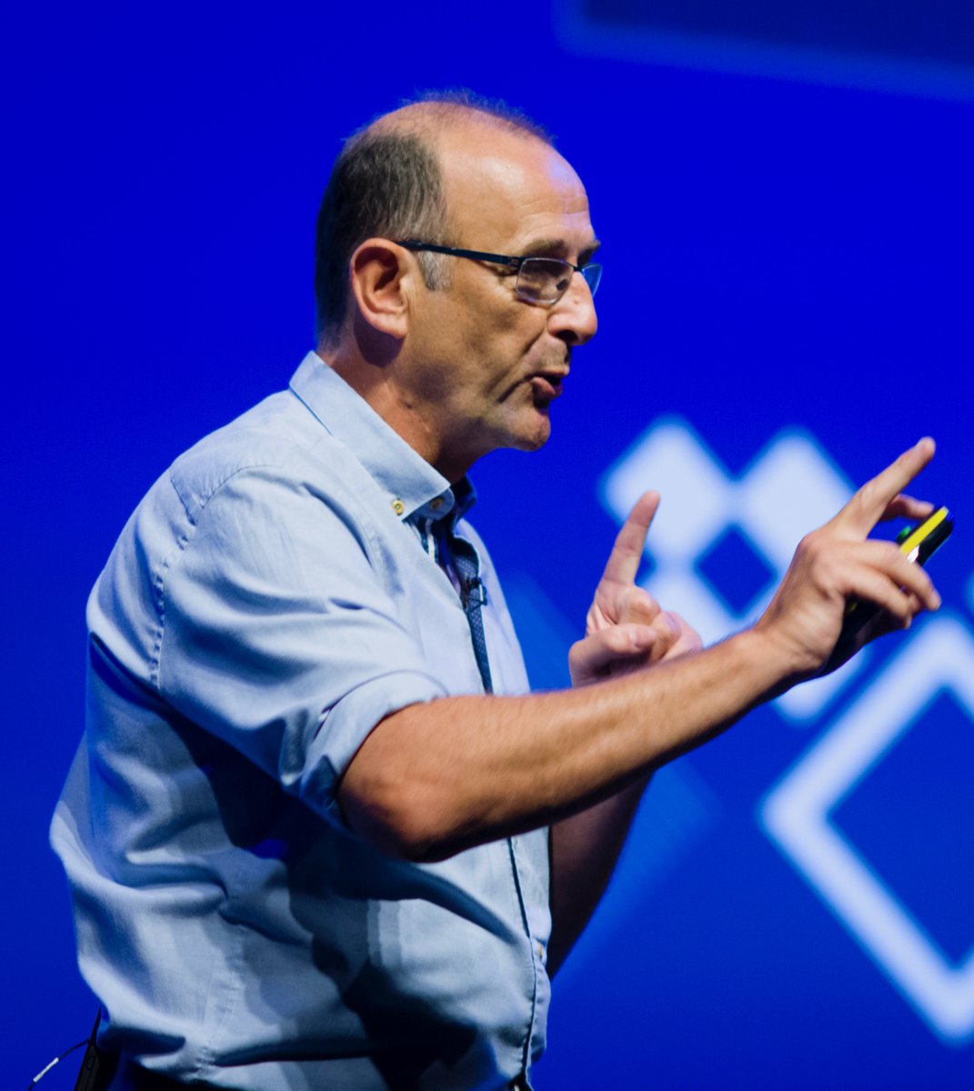 Bookings are open for our Learning &amp; Teaching Conference.

Our keynote speaker Donald Clark has over three decades of experience in online learning and as an award-winning speaker is sure to stimulate lively debate on this fascinating subject.  

Book now  socsi.in/yntwg