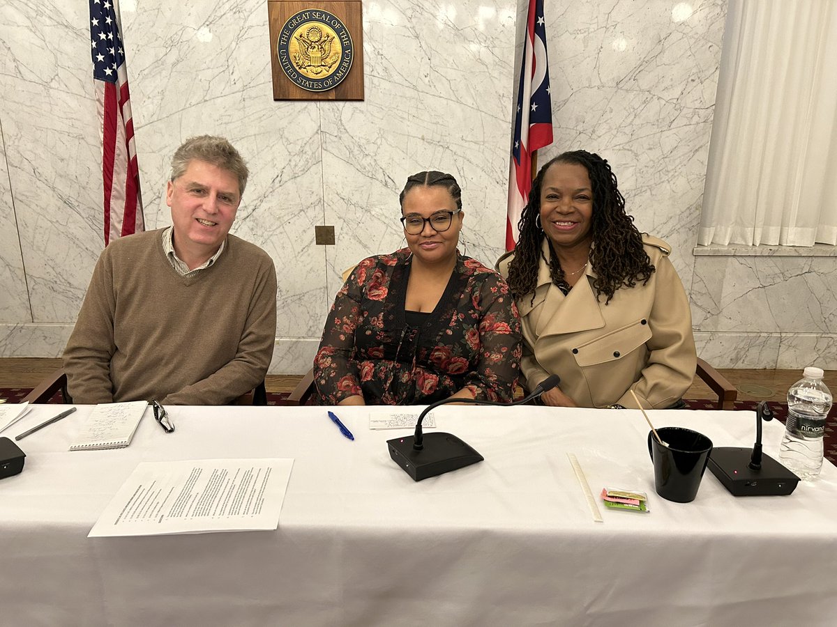 Had a great time chatting with <a href="/OhioWomenInGovt/">Ohio Women in Government</a> about the <a href="/DispatchAlerts/">Columbus Dispatch</a> corporate diversity story <a href="/MarkFerenchik/">Mark Ferenchik</a> and I wrote last fall. And many thanks to <a href="/s_hightower614/">Stephanie Hightower</a> for sharing her expertise on the panel. 

Read the story here: dispatch.com/story/business…