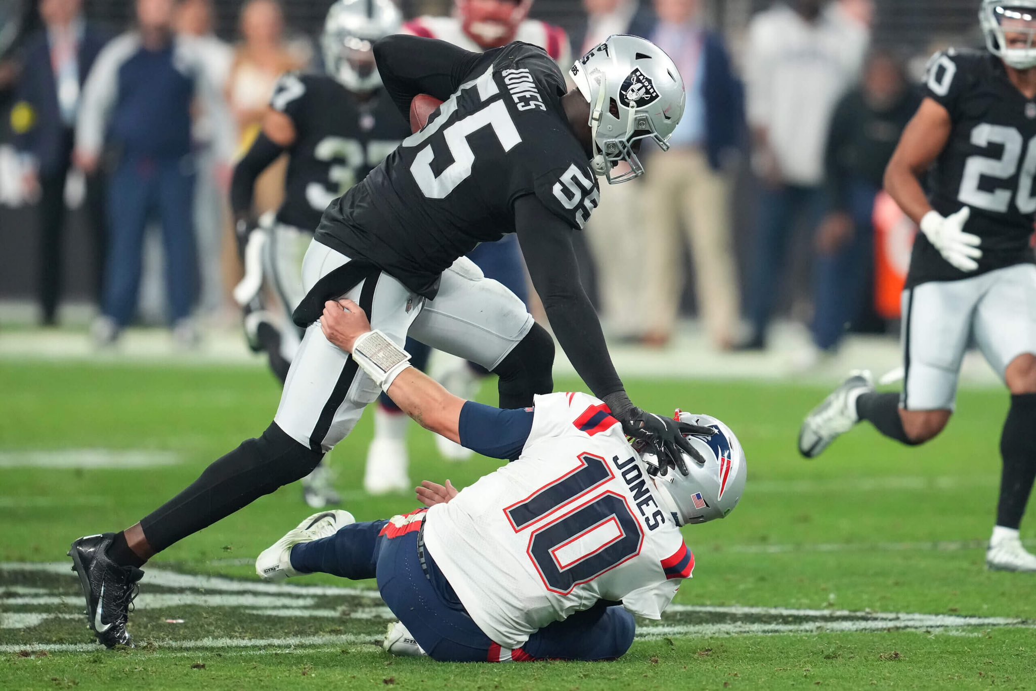 Happy birthday to Chandler Jones, the man who provided one of the best walk-off TDs in NFL history 