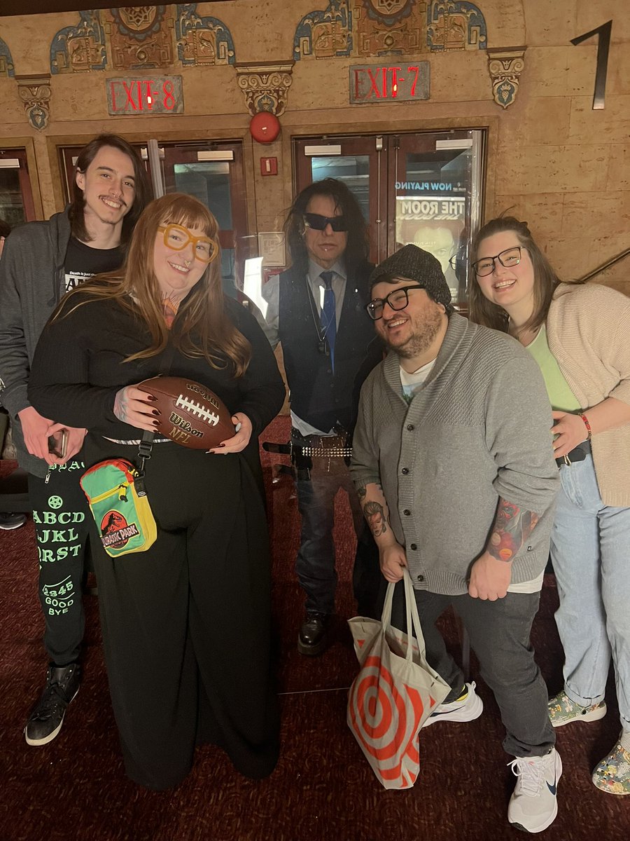 tharichbossxo's tweet photo. I fucking met Tommy Wiseau last night and have officially PEAKED 🫡 https://t.co/h5dMKes6PO